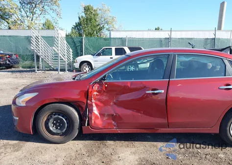 2013 Nissan Altima 2.5 S z USA, uszkodzony, nr VIN 1N4AL3APXDC207109